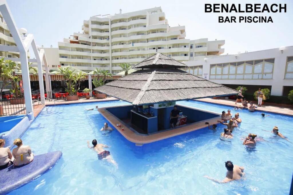 Estudio en Benalbeach, vistas mar, primera línea playa Benalmádena Exterior foto