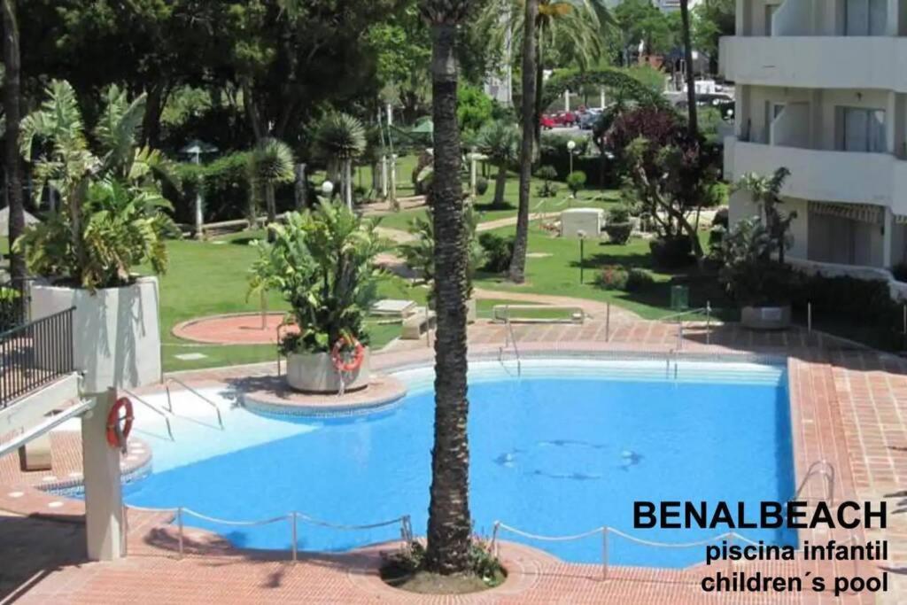Estudio en Benalbeach, vistas mar, primera línea playa Benalmádena Exterior foto