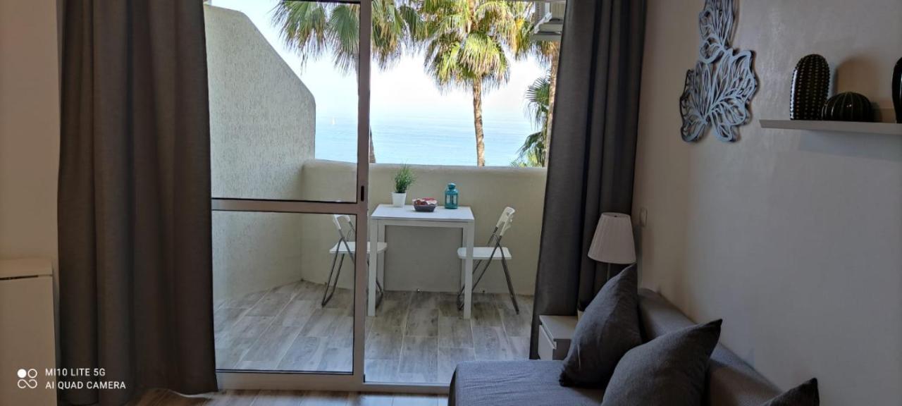 Estudio en Benalbeach, vistas mar, primera línea playa Benalmádena Exterior foto